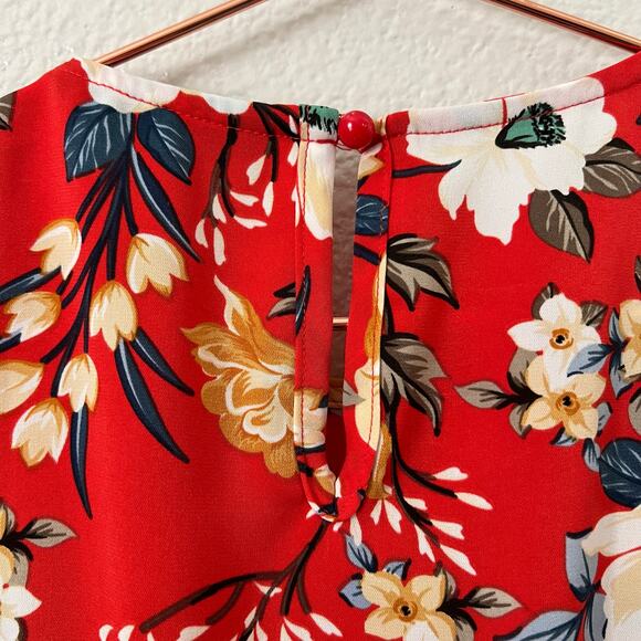 SHEIN red floral faux wrap ruffle dress flutter sleeves - Picture 5 of 7